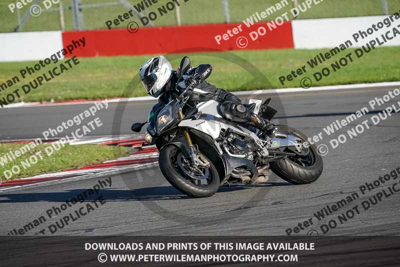 donington no limits trackday;donington park photographs;donington trackday photographs;no limits trackdays;peter wileman photography;trackday digital images;trackday photos